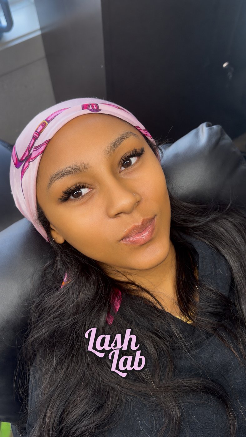 Lash Lab client — classic lash set
